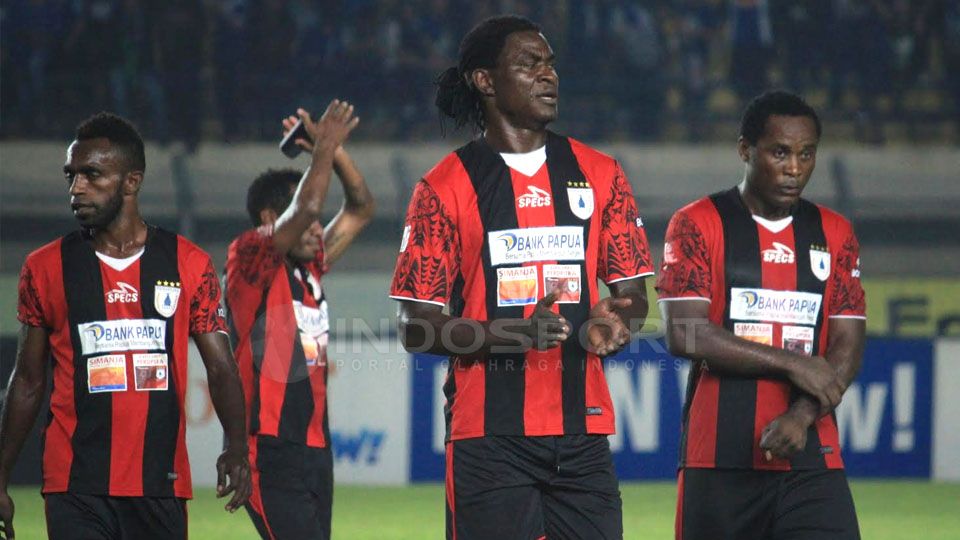 Bonus disiapkan manajemen Persipura Jayapura untuk memotivasi juara TSC 2016. Copyright: &copy; Muhammad Ginanjar/Indosport